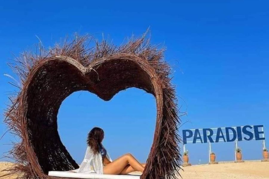 Speedboat to Paradise island